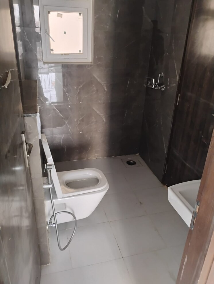 Bathroom, ace-divino 3 Bedroom 1565 Sq.Ft. Apartment In Sector 1 Greater Noida Greater Noida 8240252