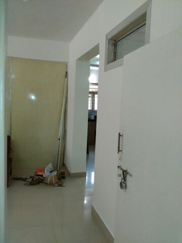 Furnished Amenities in 3 BHK Apartment at Kurla – for Rent