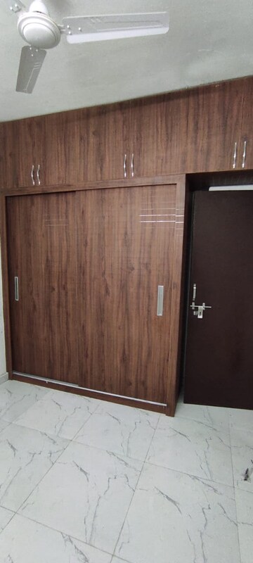 Furnished Amenities in 2 BHK Apartment at Pyramid Heights, Sector 85 – for Rent