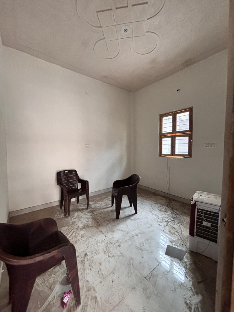 Living Room, sector 50 2 Bedroom 60 Sq.Yd. Independent House In Sector 50 Faridabad 8240396