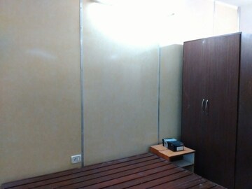 Bedroom in 3 BHK Apartment at Wadala East – for Rent
