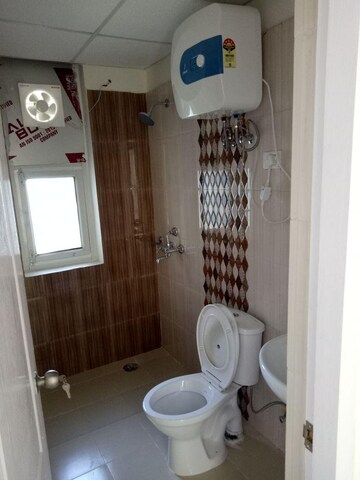 Bathroom in 3.5 BHK Apartment at Ansals Celebrity Greens, Sushant Golf City – for Rent