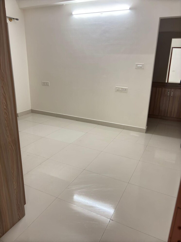 Room, elegant-bristol 2 Bedroom 1253 Sq.Ft. Apartment In Banaswadi Bangalore 8240448