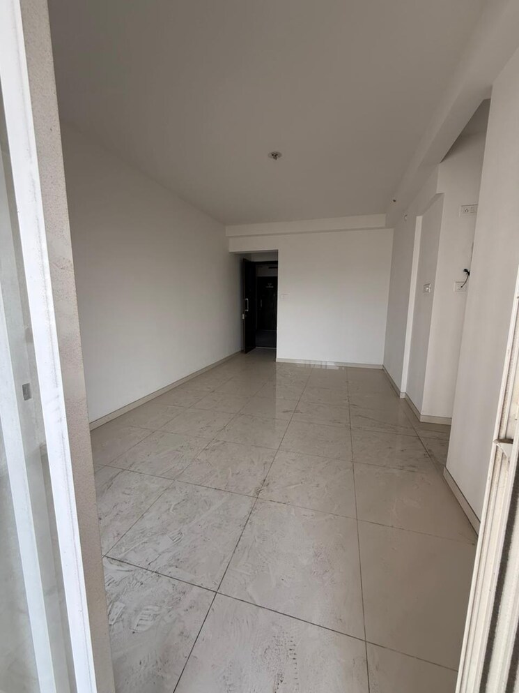 undefined, godrej-emerald 2 Bedroom 708 Sq.Ft. Apartment In Ghodbunder Road Thane 8240417