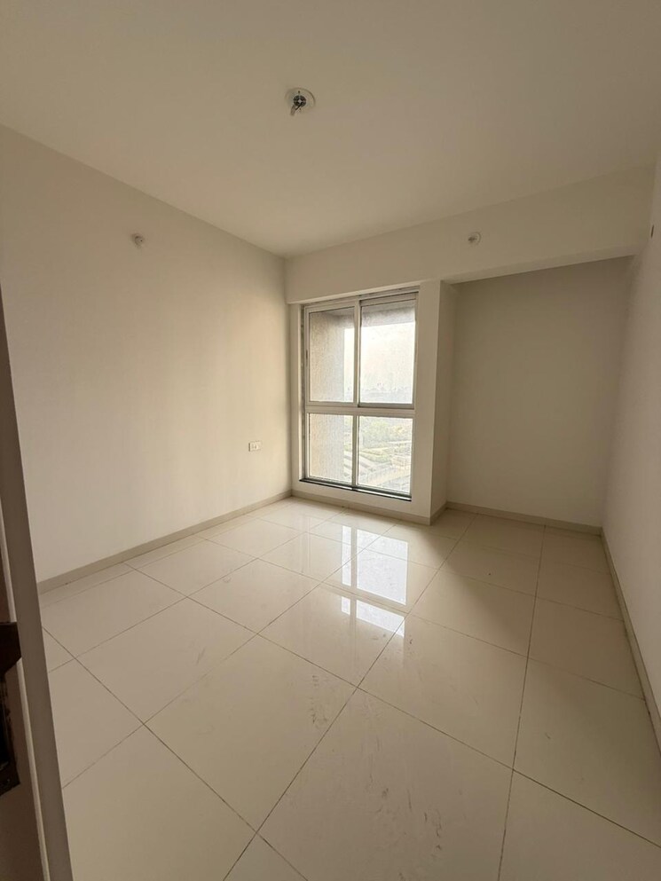 Room, godrej-emerald 2 Bedroom 708 Sq.Ft. Apartment In Ghodbunder Road Thane 8240417