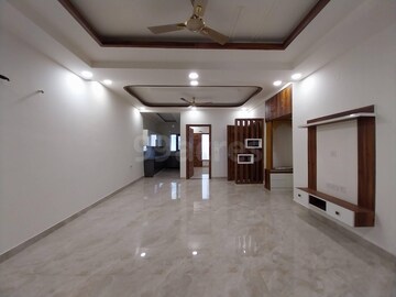Room in 3 BHK Builder Floor at Fidato Honour Homes, Sector 89 – for Sale