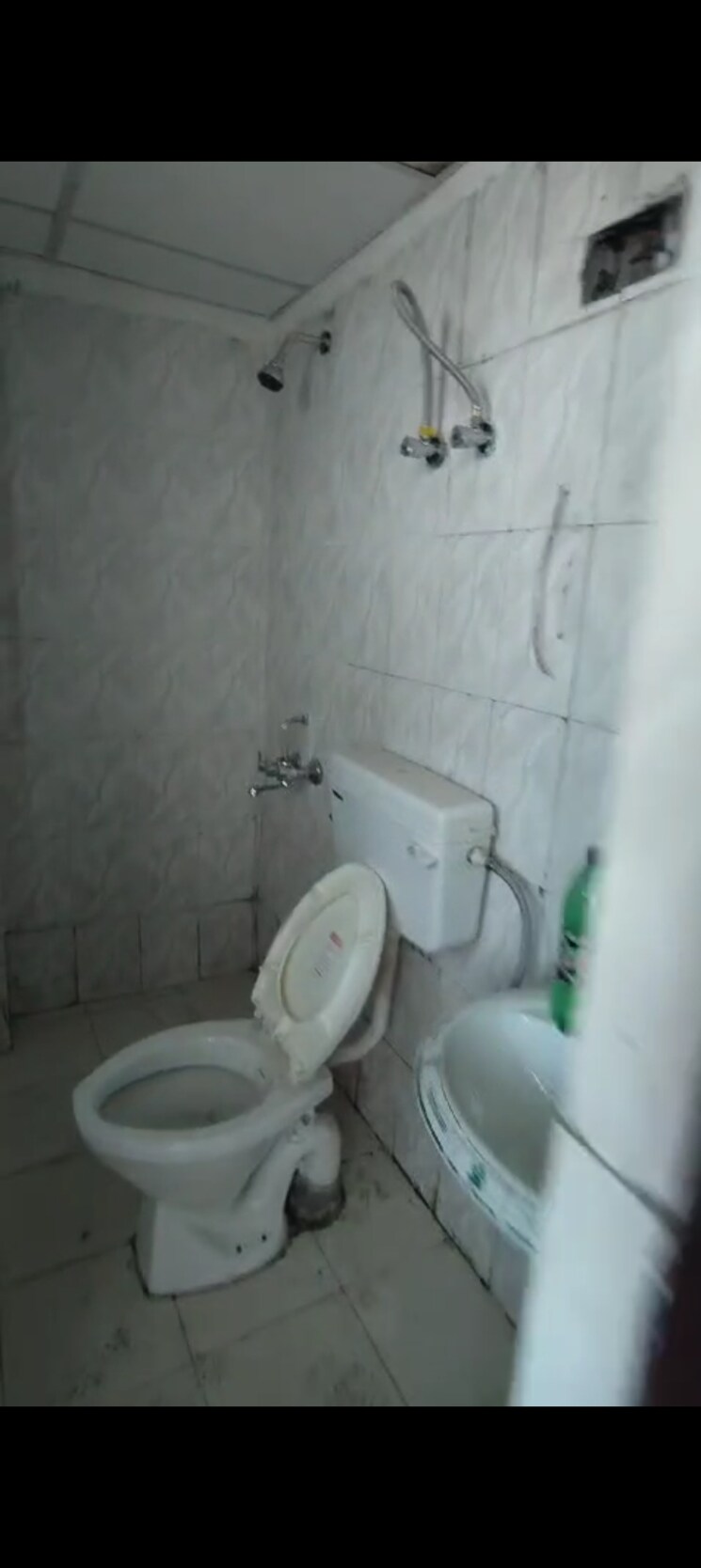 Bathroom, mgi-gharaunda 3 Bedroom 751 Sq.Ft. Apartment In Raj Nagar Extension Ghaziabad 8240498