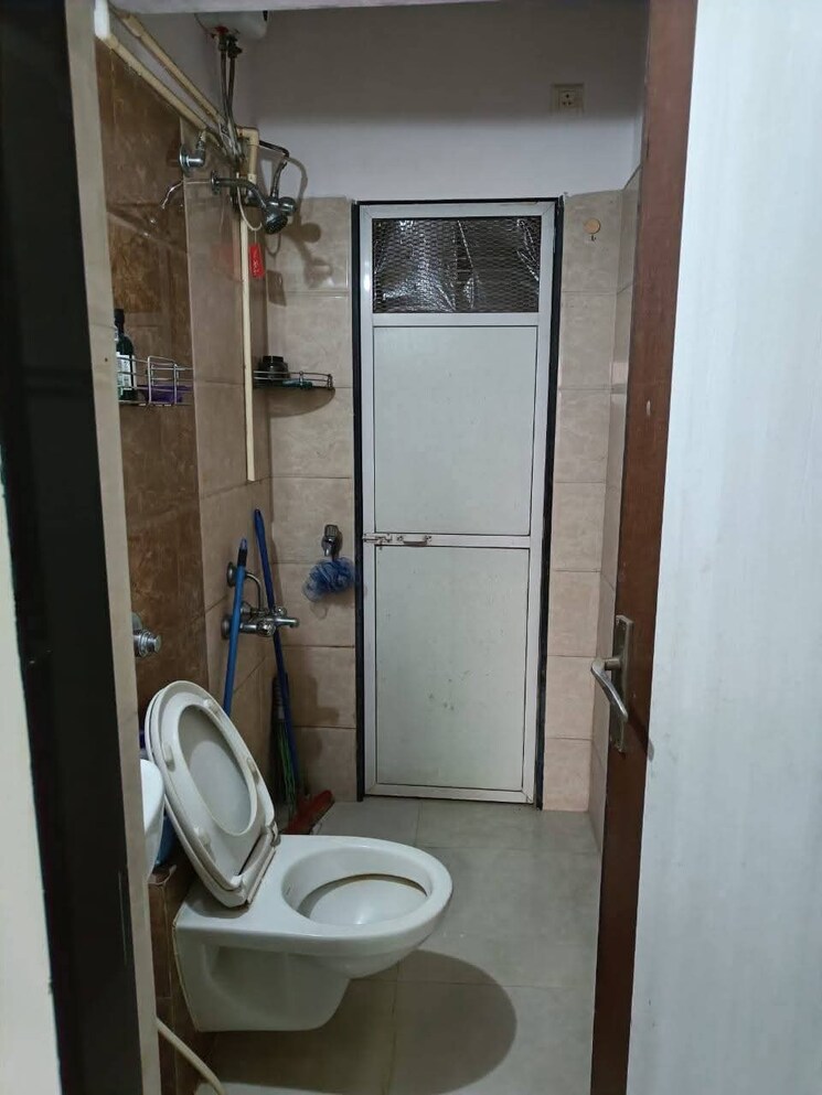 Bathroom, sai-crystal-empire 2 Bedroom 950 Sq.Ft. Apartment In Nalasopara East Palghar 8240493