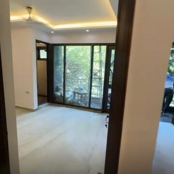 Room in 3 BHK Builder Floor at Jangpura – for Rent