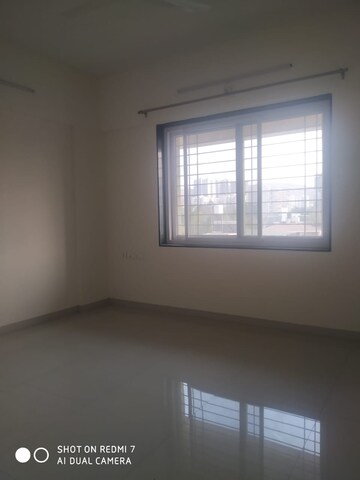Room in 3 BHK Apartment at Sanghvi Shells, Baner – for Rent