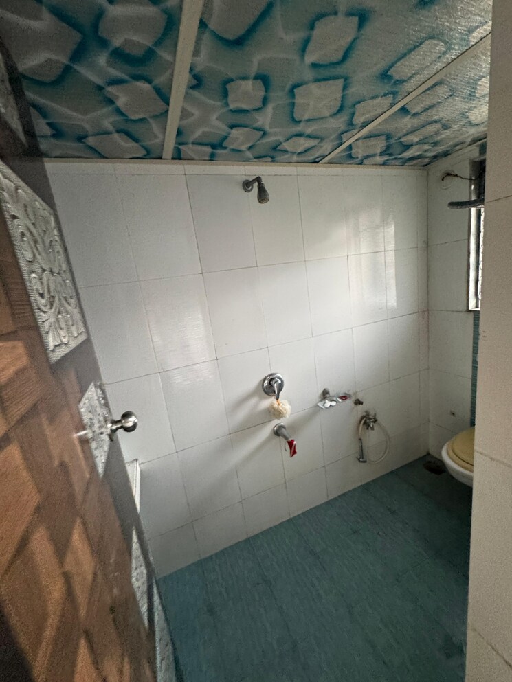 Bathroom, cosmos-sankalp-heights 4 Bedroom 1712 Sq.Ft. Apartment In Uthalsar Thane 8240554