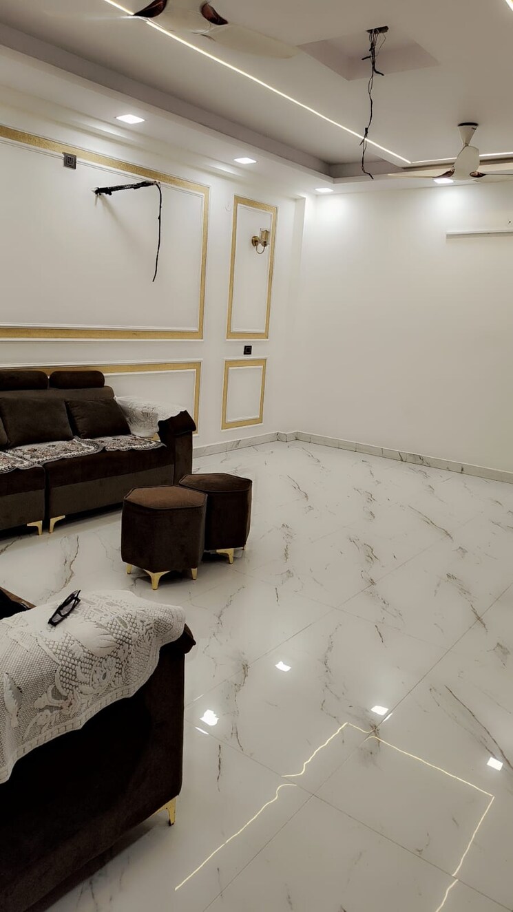 Living Room, rwa-vasundhara-sector-4a 4 Bedroom 1600 Sq.Ft. Builder Floor In Vasundhara Sector 4 Ghaziabad 8240571