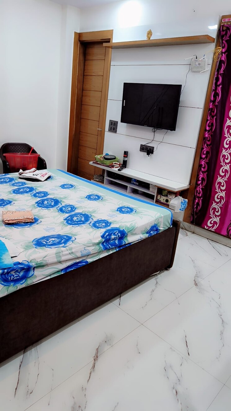 Bedroom, rwa-vasundhara-sector-4a 4 Bedroom 1600 Sq.Ft. Builder Floor In Vasundhara Sector 4 Ghaziabad 8240571