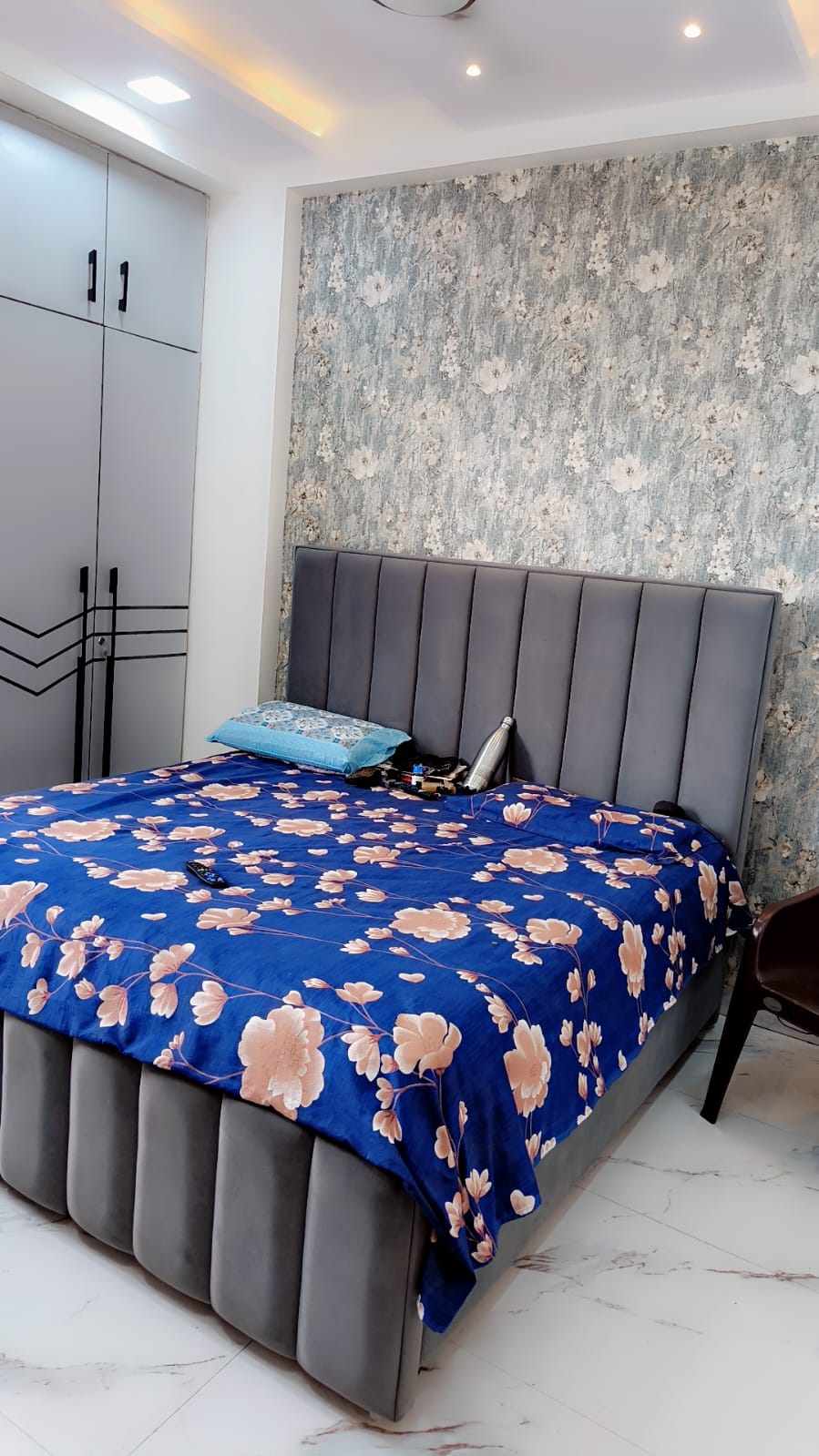 4 BHK + Pooja Room 1600 Sq.Ft. Builder Floor in RWA Vasundhara Sector 4A