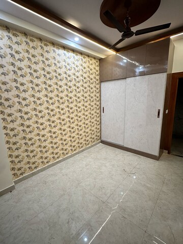 Bedroom in 2 BHK Builder Floor at Niti Khand – for Rent