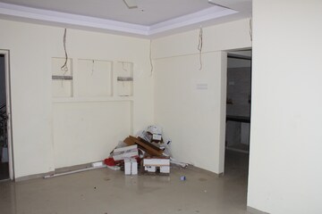 Living Room in 3 BHK Apartment at Bindra Complex, Andheri East – for Rent