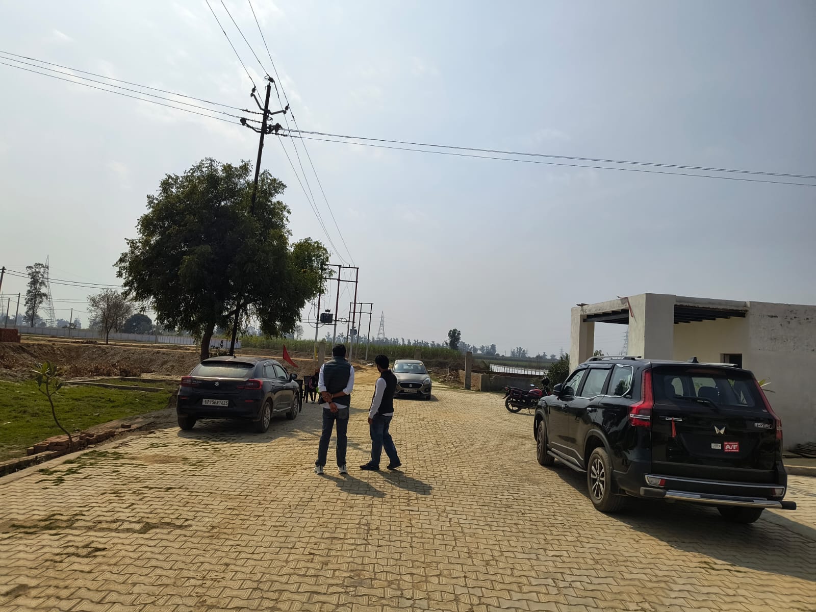 Plot For Sale in Shiv Kunj 