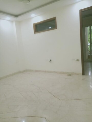 Room in 2 BHK Builder Floor at Lajpat Nagar I – for Rent