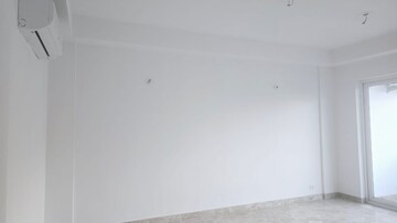Room in 4 BHK Builder Floor at SS Linden, Sector 84 – for Sale
