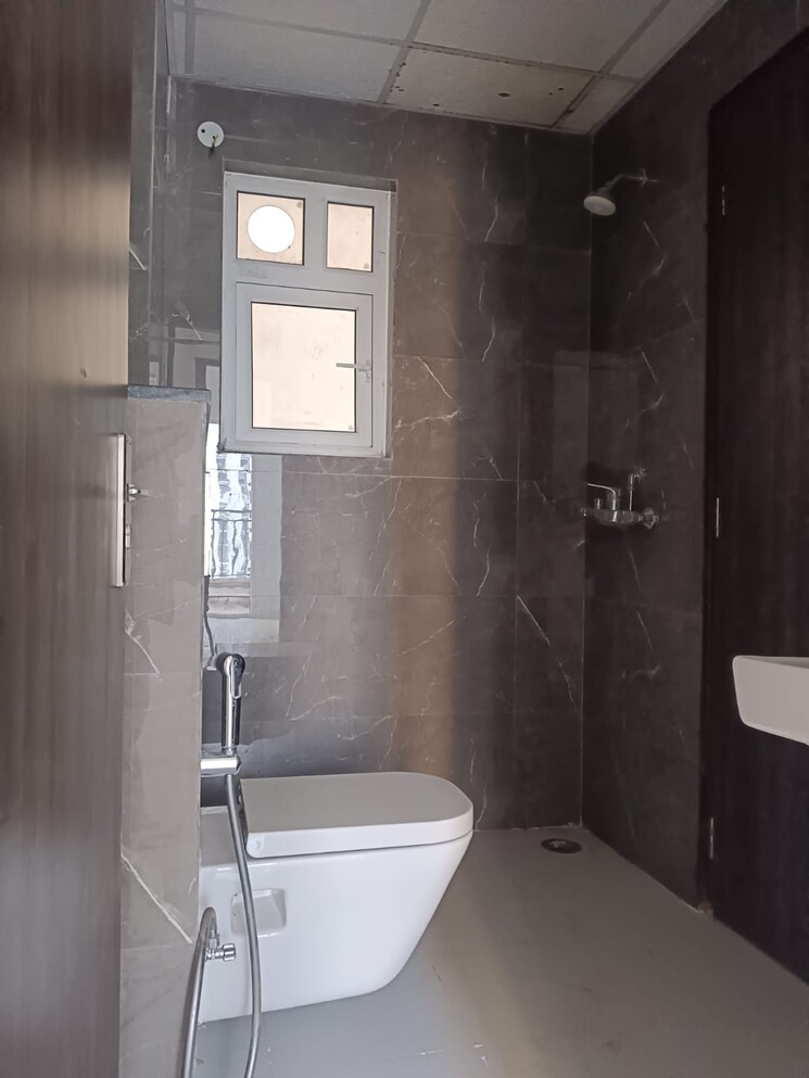 Bathroom, ace-divino 3 Bedroom 1565 Sq.Ft. Apartment In Sector 1 Greater Noida Greater Noida 8240670