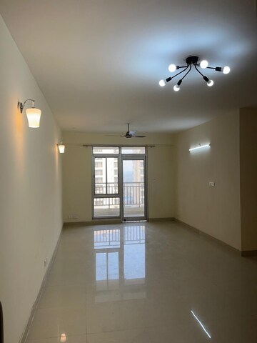 Room in 3.5 BHK Apartment at Garur Golf Island, Sector 19b Dwarka – for Rent