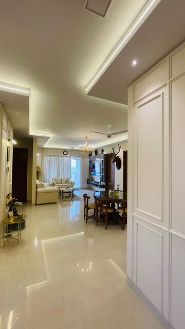 Living Room in 4 BHK Apartment at Shalimar Belvedere Court, Gomti Nagar – for Sale
