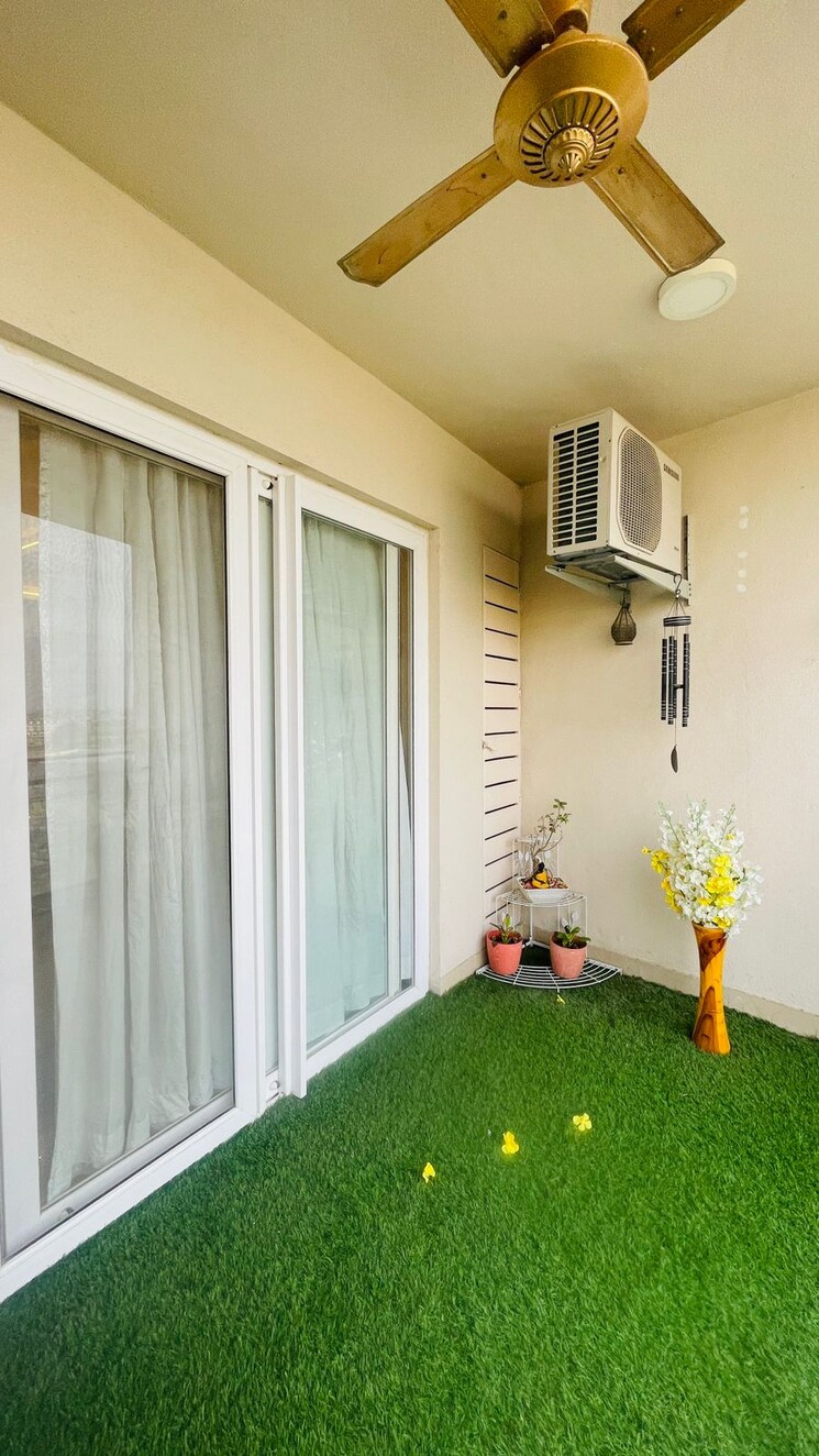 Balcony, shalimar-belvedere-court 4 Bedroom 2700 Sq.Ft. Apartment In Gomti Nagar Lucknow 8240724