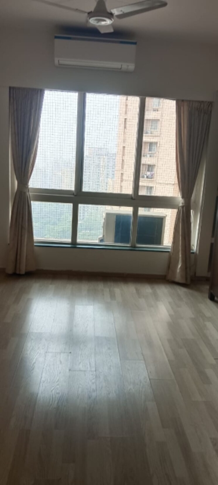 Room, hiranandani-gardens-torino 3 Bedroom 1100 Sq.Ft. Apartment In Powai Mumbai 8240727