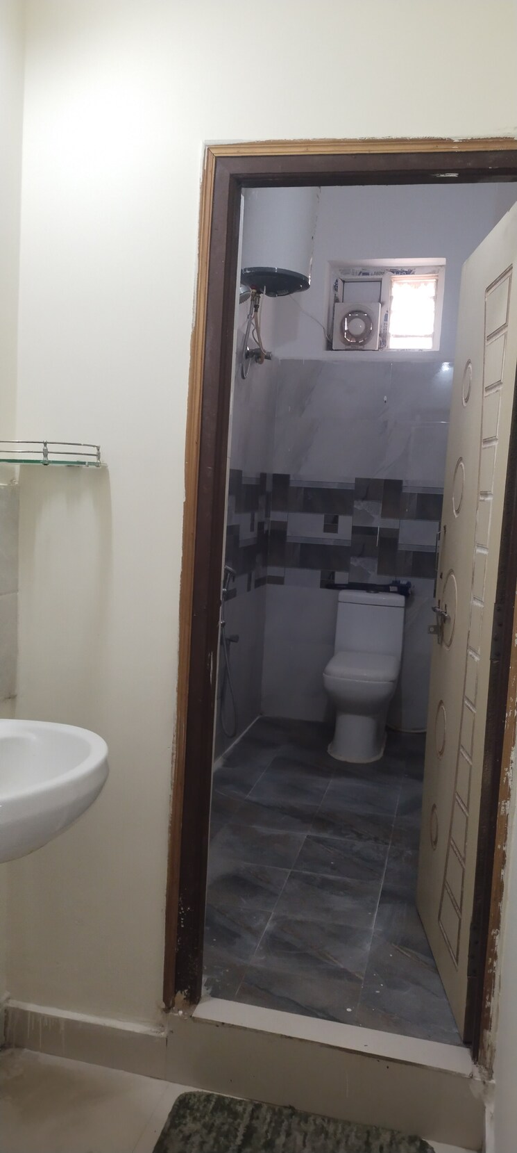 Bathroom, pavani-laxmi-nivas 2 Bedroom 1250 Sq.Ft. Apartment In Madhapur Hyderabad 8240738