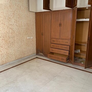 Room in 3.5 BHK Apartment at Manimajra – for Sale