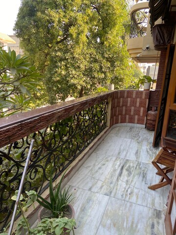 Balcony in 3 BHK Villa at Sector 36 – for Rent