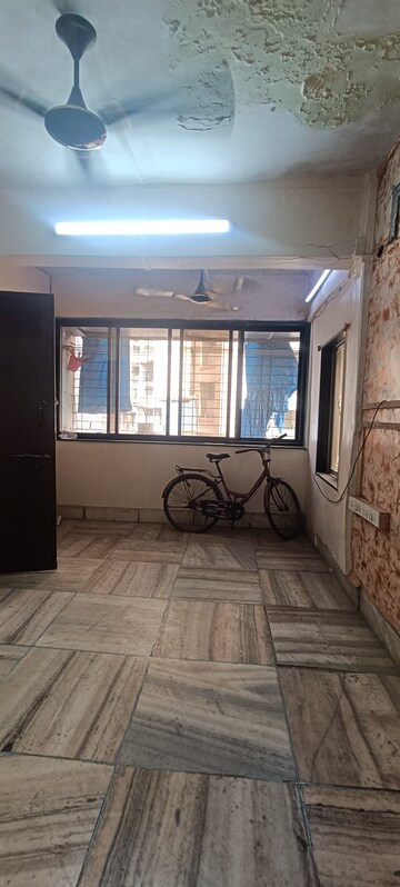 Parking in 1 BHK Apartment at Anjali Kiran CHS, Santacruz East – for Rent