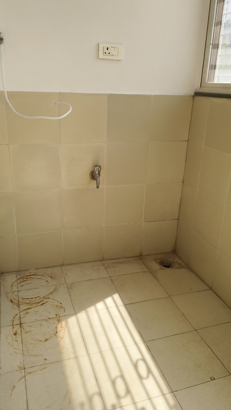 Bathroom, trimurti-elina 2 Bedroom 718 Sq.Ft. Apartment In Baner Pune 8240981