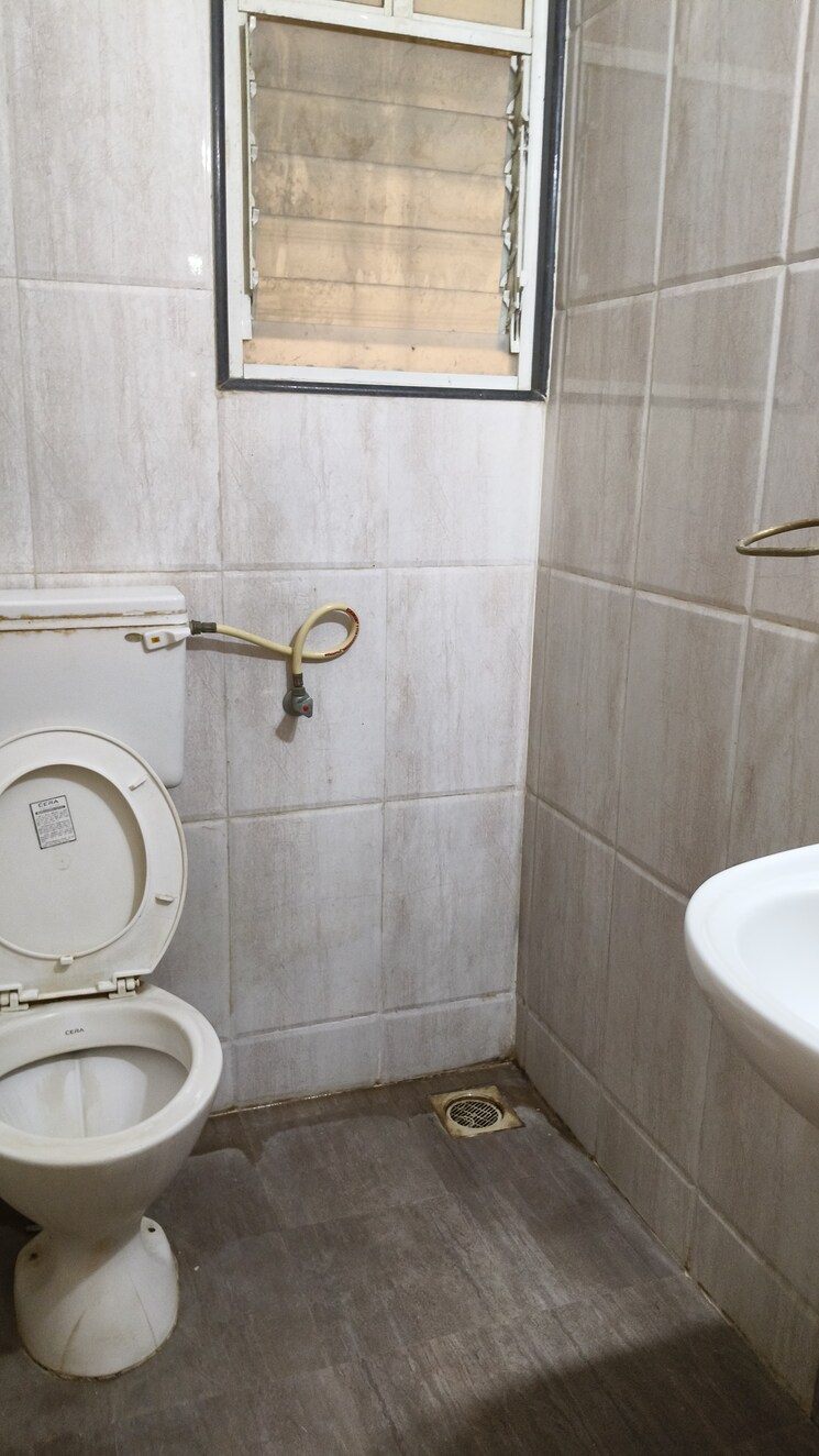 Bathroom, trimurti-elina 2 Bedroom 718 Sq.Ft. Apartment In Baner Pune 8240981
