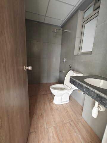 Attached Bathroom in 2 BHK Apartment at Kalpataru Paramount, Kapur Bawdi – for Rent