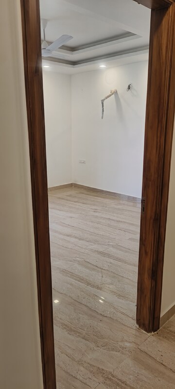 Room in 3 BHK Builder Floor at BP Homes, Sector 85 – for Sale
