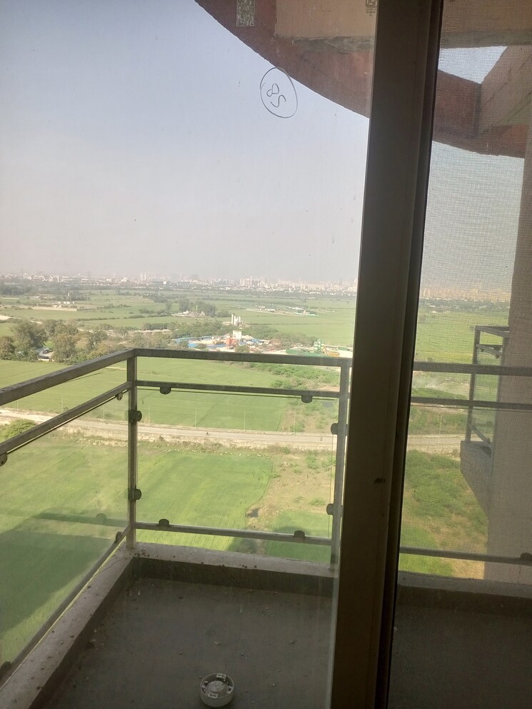 Balcony, samridhi-luxuriya-avenue 5 Bedroom 2560 Sq.Ft. Apartment In Sector 150 Noida 8241038