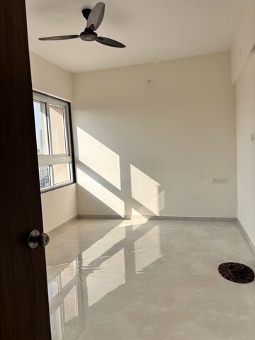 Room in 2 BHK Apartment at Dream Metropark County, Balewadi – for Rent