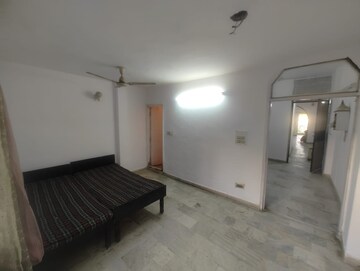 Room in 2 BHK Builder Floor at Malviya Nagar – for Rent