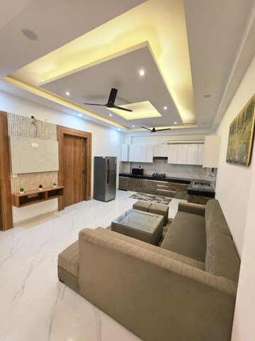 Master Bedroom in 2 BHK Builder Floor at Sushant Lok 2, Sector 57 – for Rent