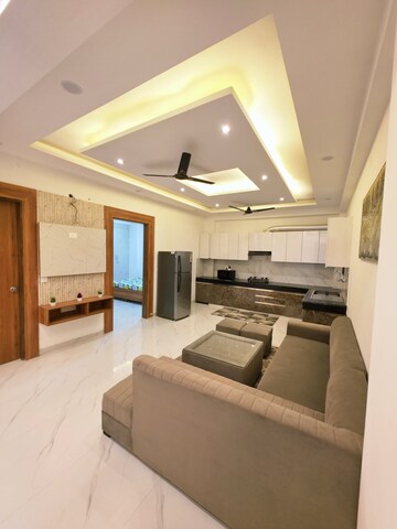 Living Room in 2 BHK Builder Floor at Sushant Lok 2, Sector 57 – for Rent