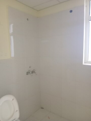 Room in 2 BHK Apartment at Pyramid Heights, Sector 85 – for Rent