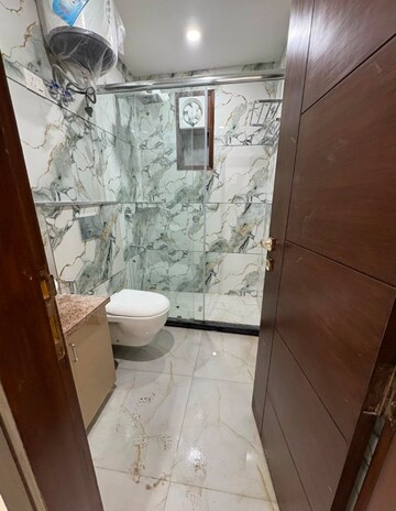 Bathroom in 3 BHK Builder Floor at Malviya Nagar – for Rent