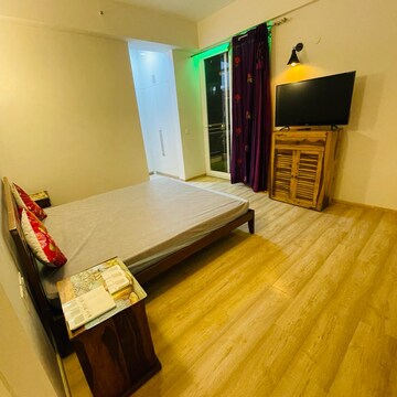 Bedroom in 3 BHK Apartment at DLF The Ultima, Sector 81 – for Rent