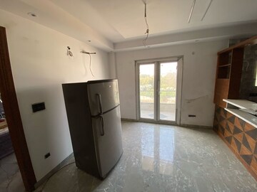 Room in 3 BHK Builder Floor at Sector 42 – for Sale