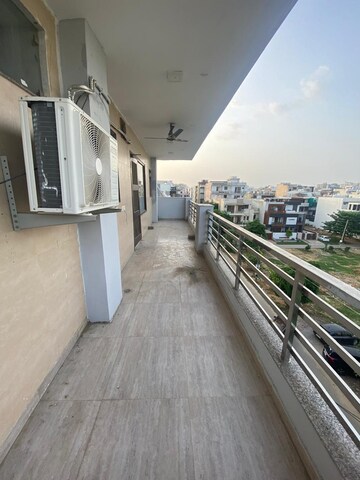 Balcony in 4 BHK Builder Floor at Tanvi villa, Sector 45 – for Rent
