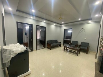 Living Room in 4 BHK Builder Floor at Tanvi villa, Sector 45 – for Rent