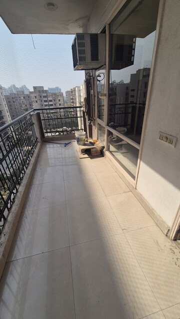 Balcony in 3 BHK Apartment at AS Tower, Sector 45 – for Rent