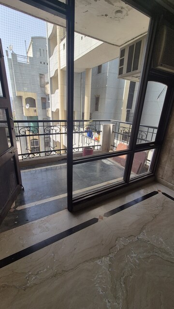 Balcony in 3 BHK Apartment at AS Tower, Sector 45 – for Rent