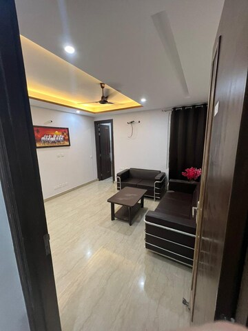 Team Area in 2 BHK Builder Floor at Ardee City, Sector 52 – for Rent